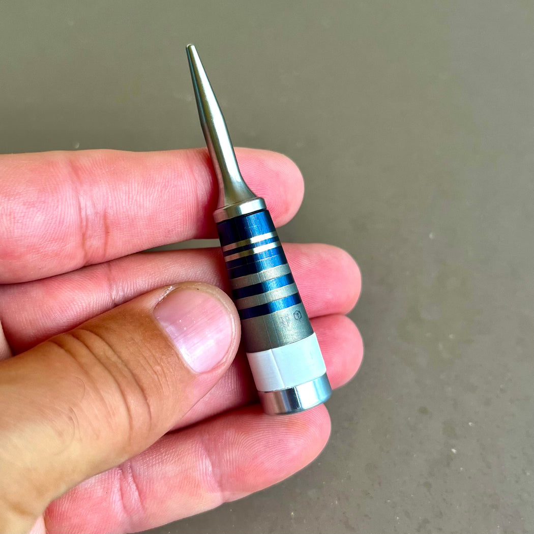 Ti “I Blue Myself Yet Again" Single Prong Pitch Tool